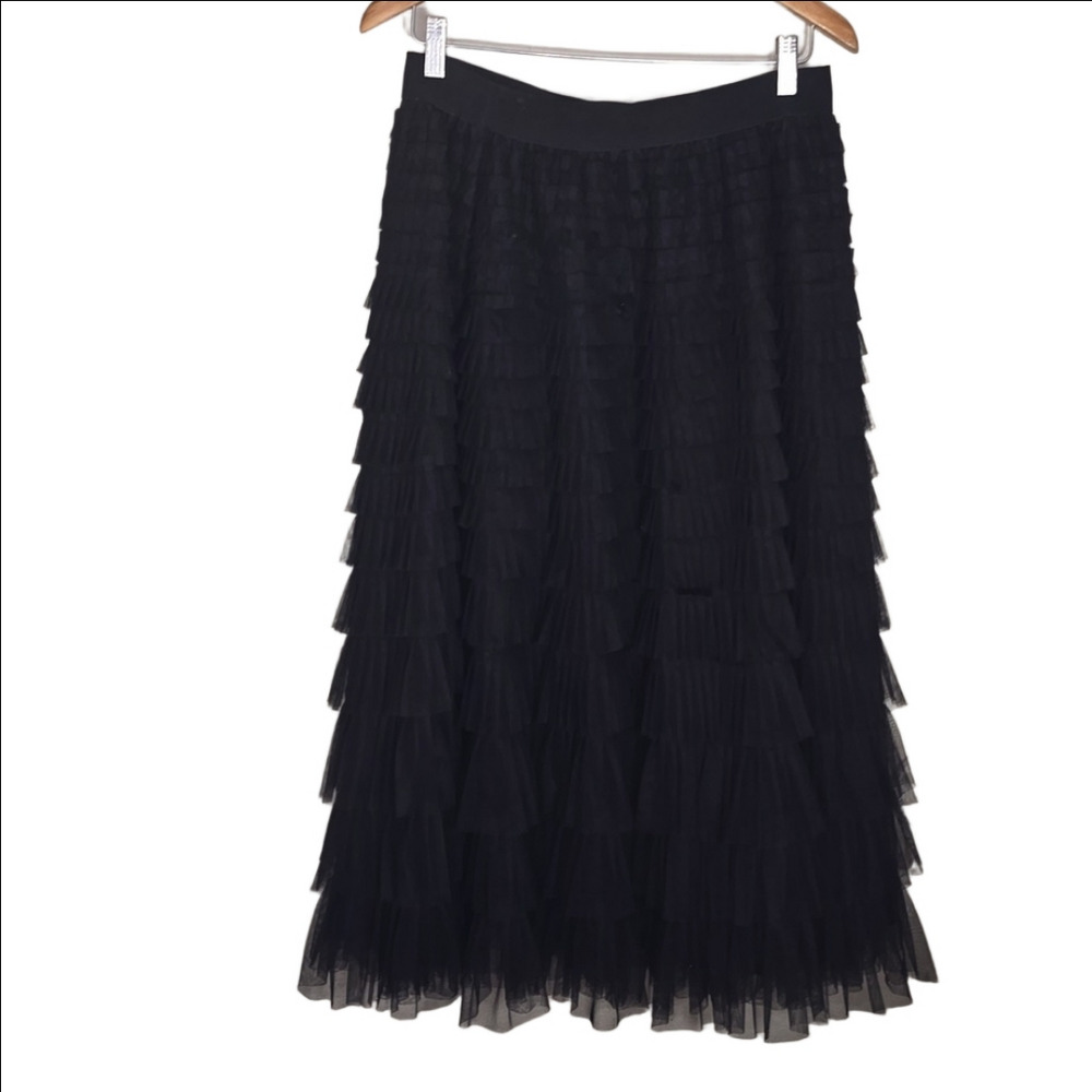 NWOT Mesh Layered Hem Skirt